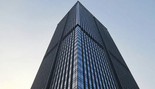 新媒体运营中如何应对内容限制条件？